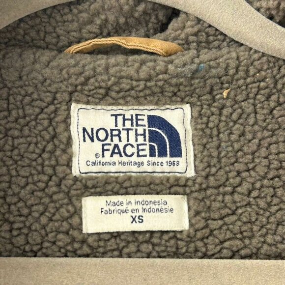 Vintage The North Face Women's Size XS Tan Hooded Parka Coat Button & Full Zip - Picture 8 of 16